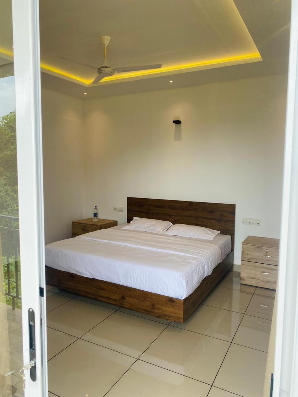 Misty Hideout Bed and Breakfast Kakkadampoyil Buitenkant foto
