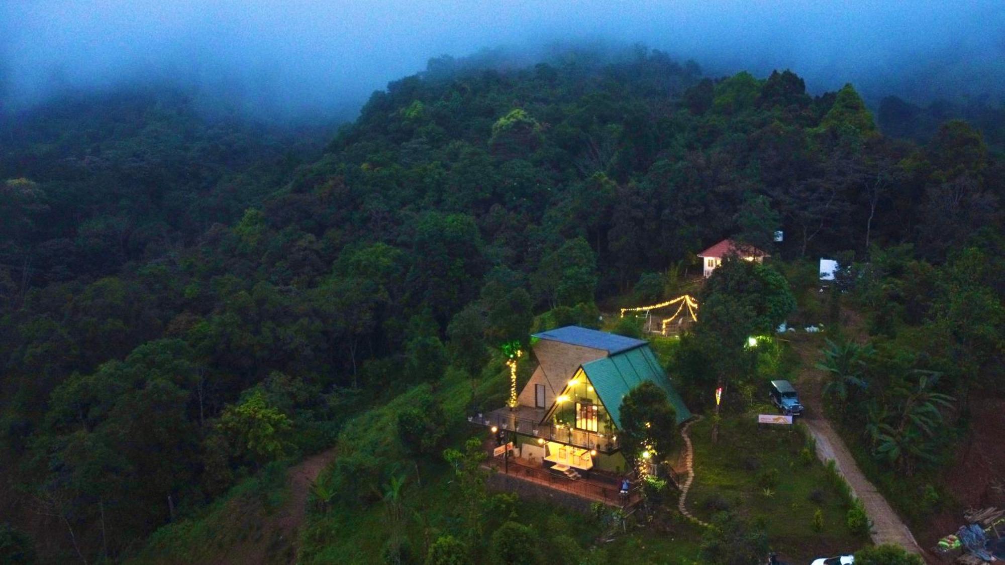 Misty Hideout Bed and Breakfast Kakkadampoyil Buitenkant foto