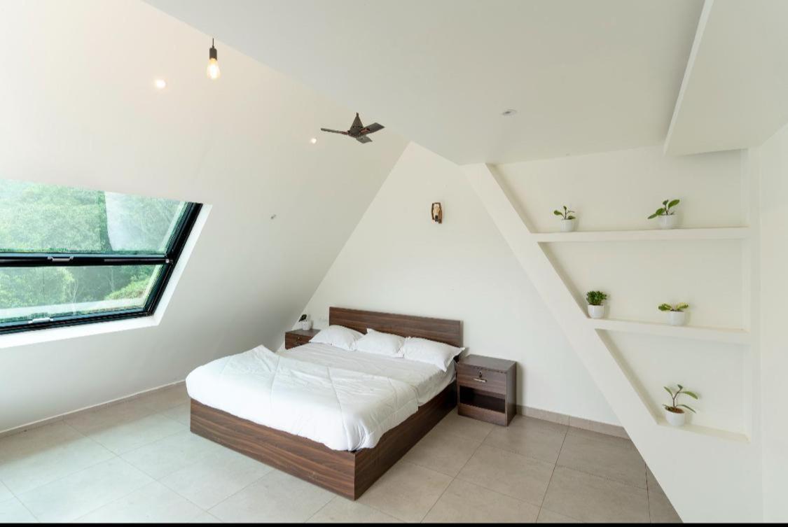Misty Hideout Bed and Breakfast Kakkadampoyil Buitenkant foto