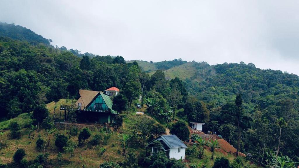 Misty Hideout Bed and Breakfast Kakkadampoyil Buitenkant foto